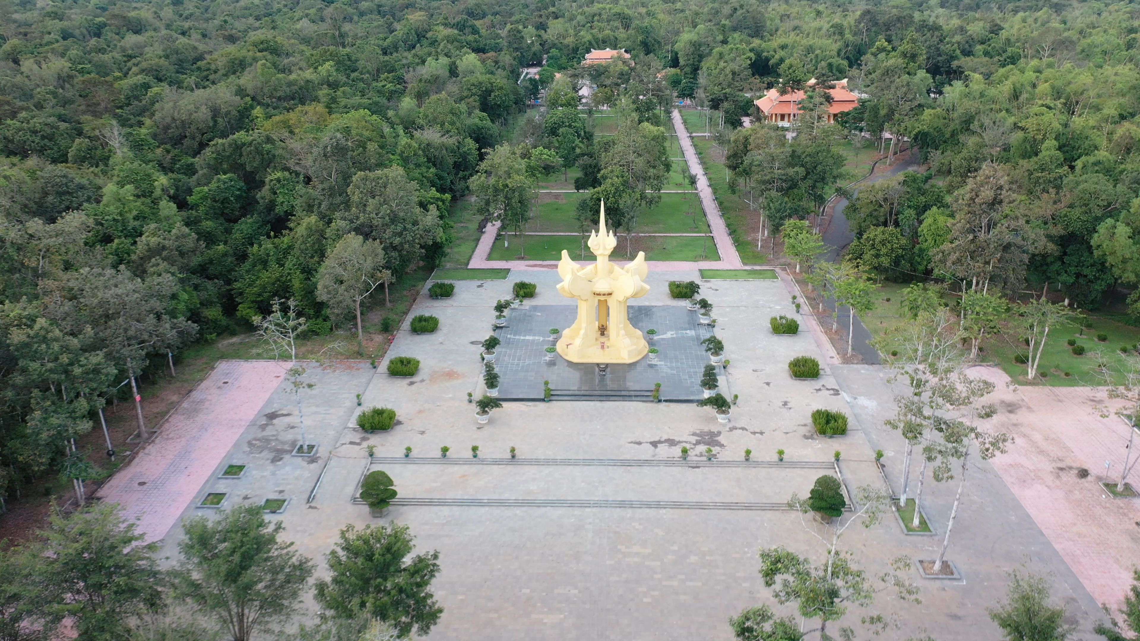 Khu tưởng niệm