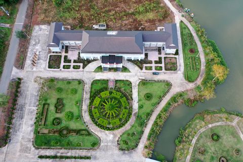 Khách sạn Tà Thiết