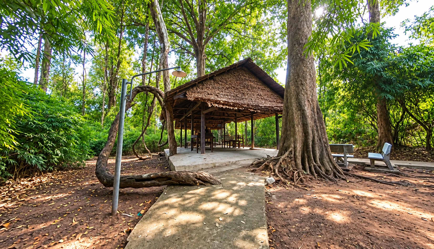 Nhà Chính ủy Phạm Hùng