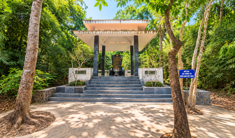 Nhà Bia Cục Chính Trị